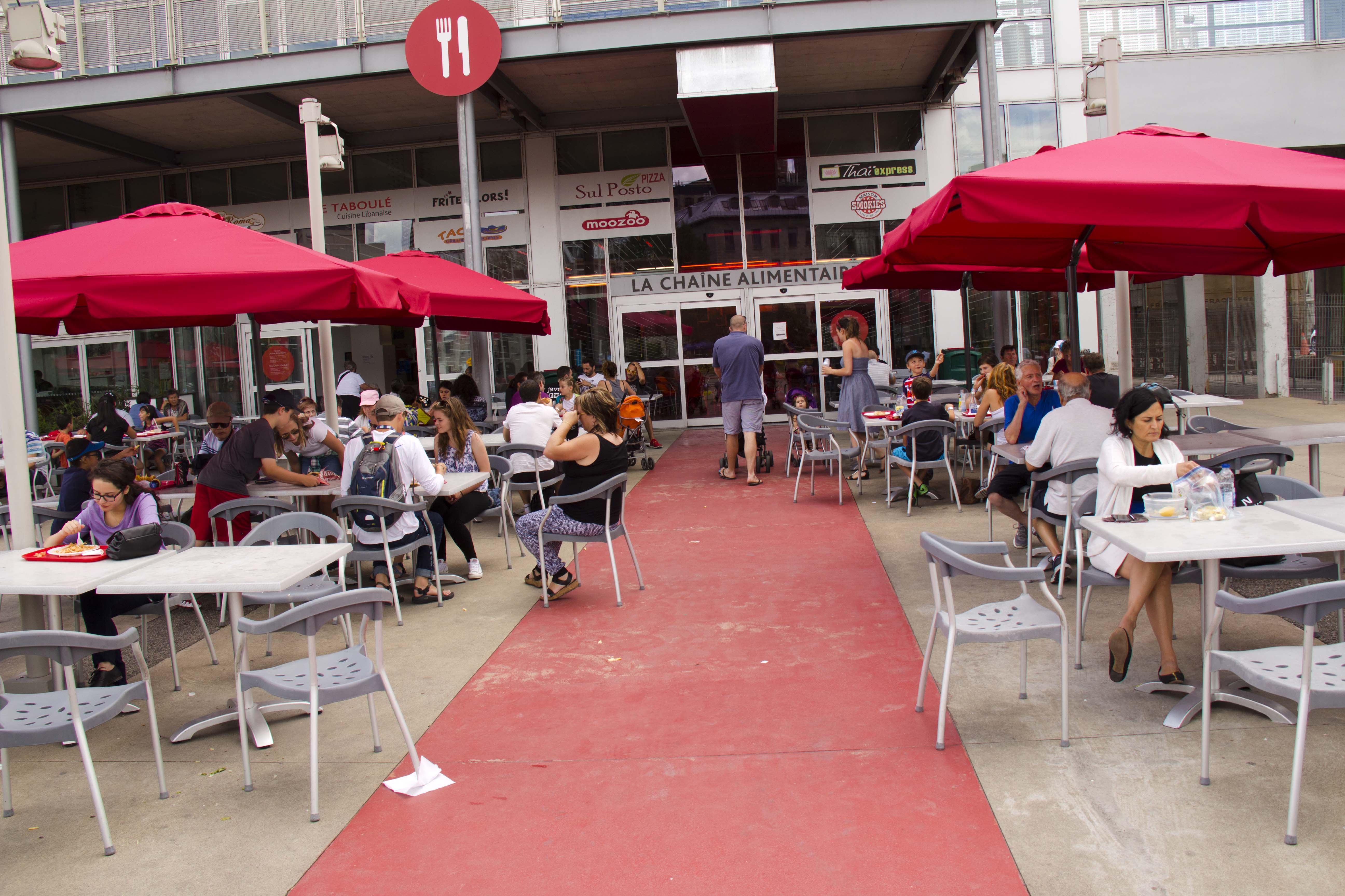 The food chain of the Montréal science centre Old Port of Montréal